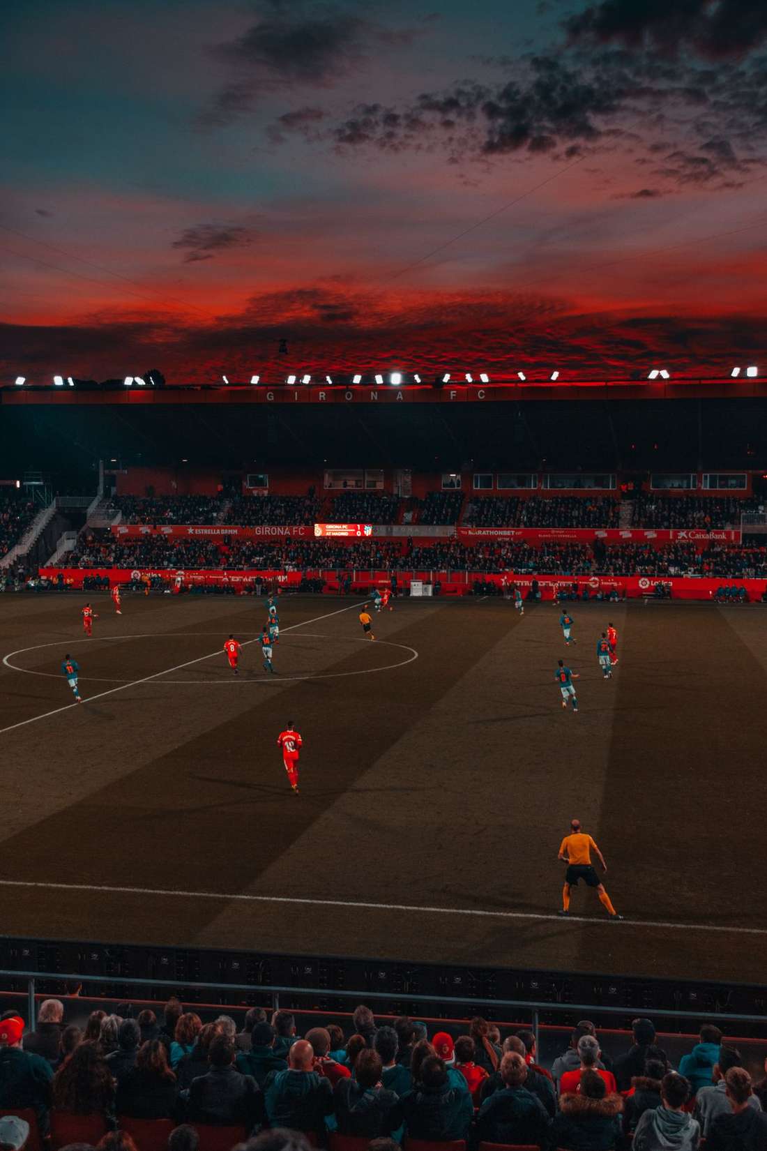 Stadion sepak bola